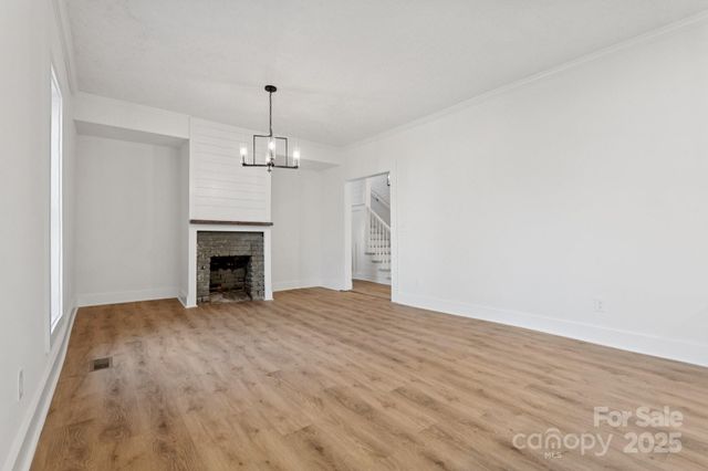 828 N Main Street, Mount Pleasant, NC 28124