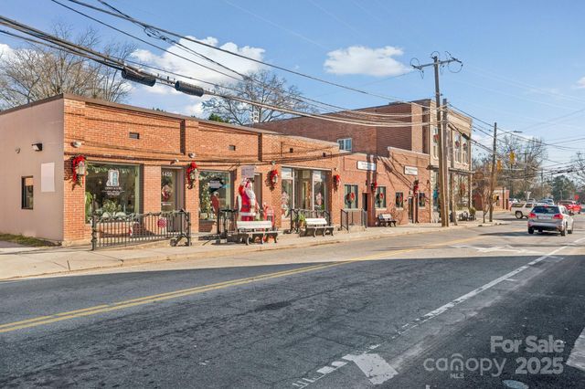 828 N Main Street, Mount Pleasant, NC 28124