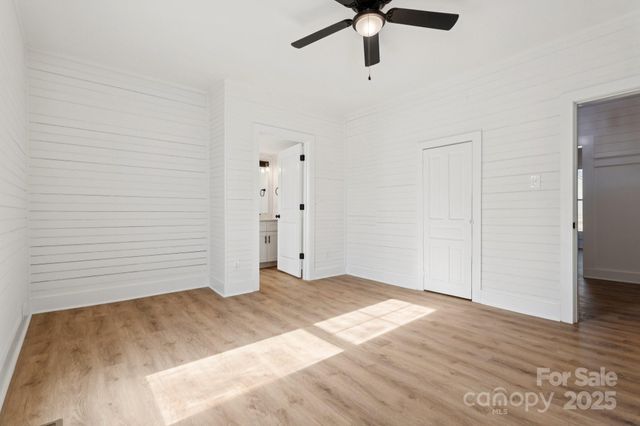 828 N Main Street, Mount Pleasant, NC 28124