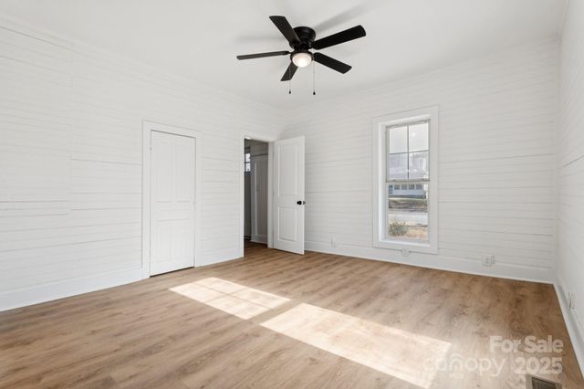 828 N Main Street, Mount Pleasant, NC 28124