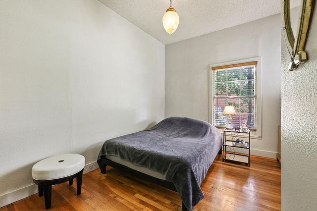 1322 W Chestnut Street, Denison, TX 75020