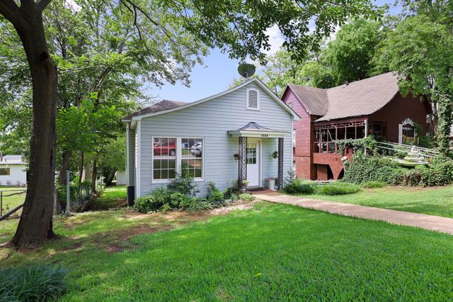 1322 W Chestnut Street, Denison, TX 75020