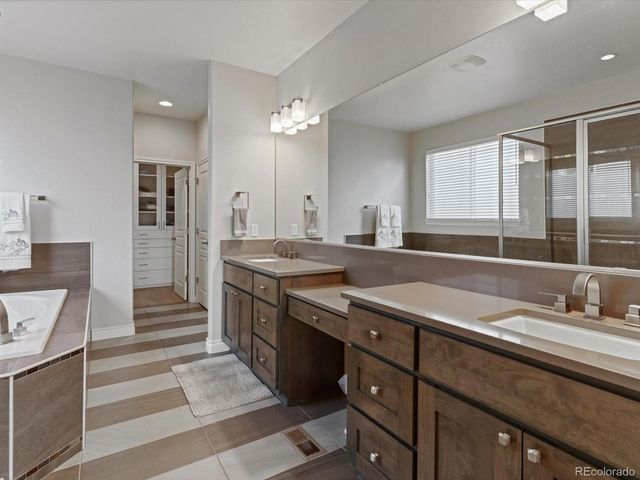 8444 Quartz Cir, Arvada, CO 80007