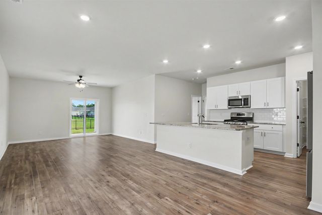 723 Joywood Dr., Longs, SC 29568