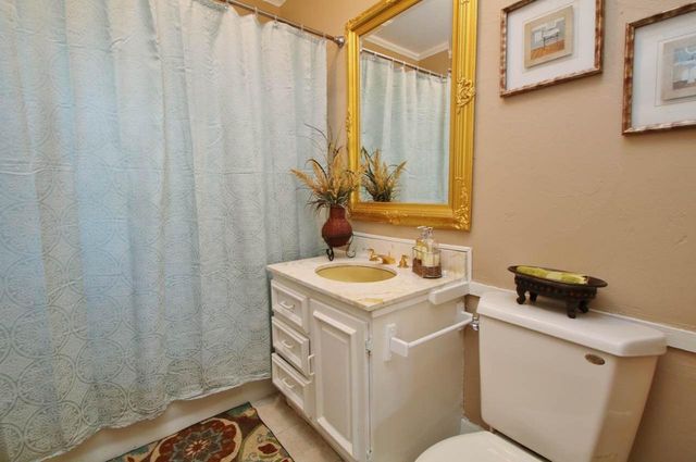 605 S CLAY STREET, Green Bay, WI 54301