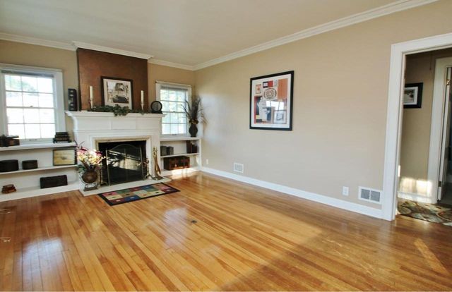 605 S CLAY STREET, Green Bay, WI 54301