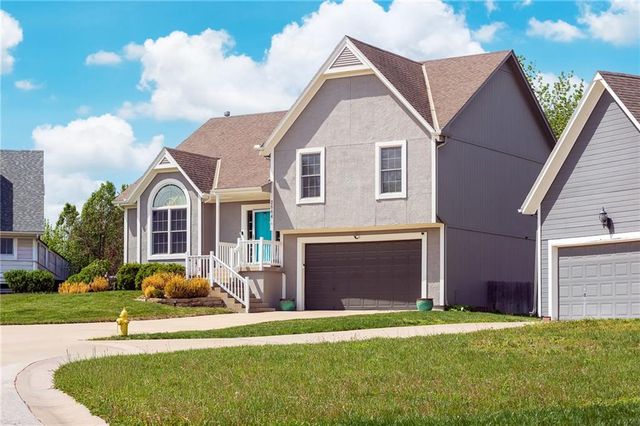 2664 W Whitney Street, Olathe, KS 66061