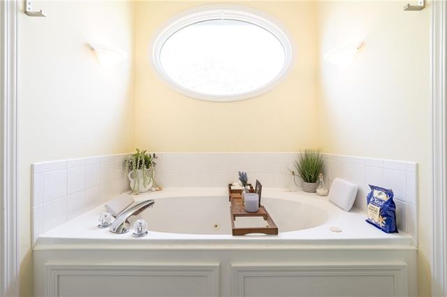 2664 W Whitney Street, Olathe, KS 66061