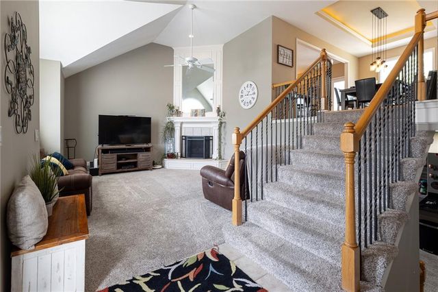 2664 W Whitney Street, Olathe, KS 66061