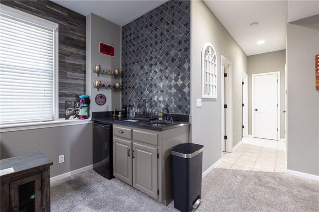 2664 W Whitney Street, Olathe, KS 66061