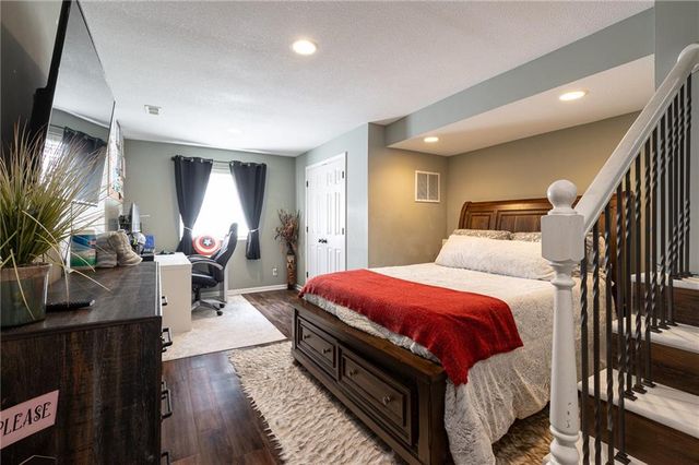 2664 W Whitney Street, Olathe, KS 66061
