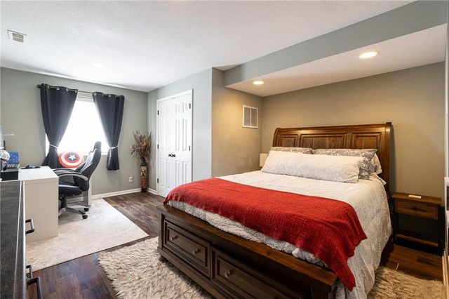 2664 W Whitney Street, Olathe, KS 66061