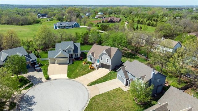 2664 W Whitney Street, Olathe, KS 66061