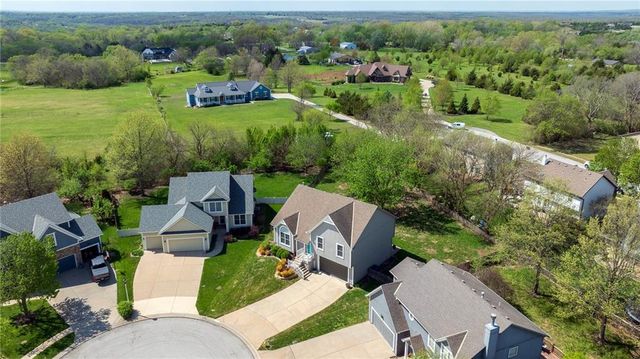 2664 W Whitney Street, Olathe, KS 66061