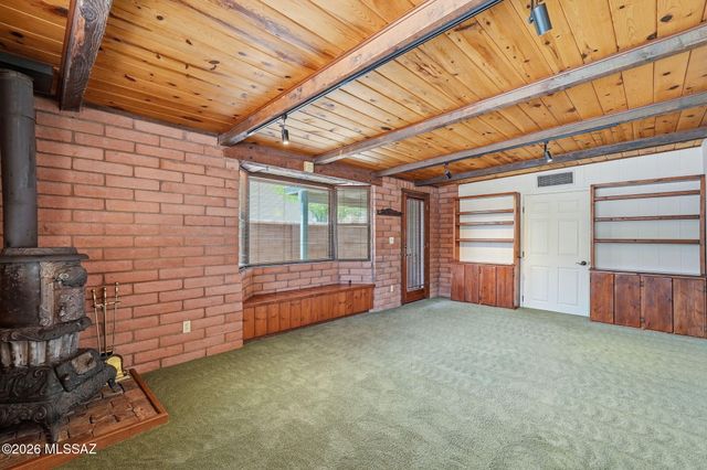 1125 E Kleindale Road, Tucson, AZ 85719