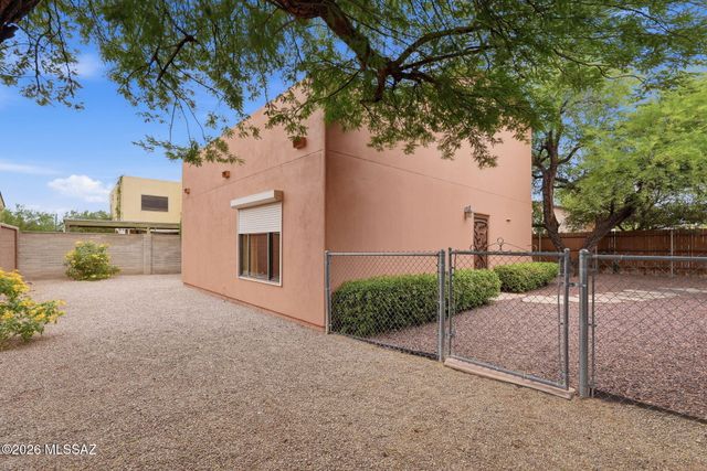 1125 E Kleindale Road, Tucson, AZ 85719