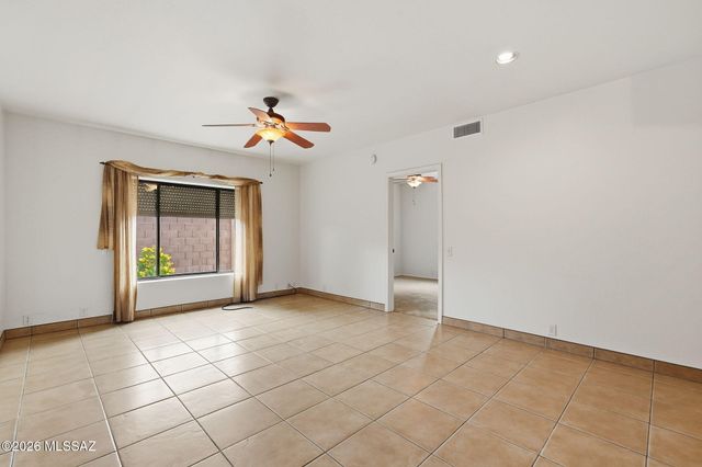 1125 E Kleindale Road, Tucson, AZ 85719