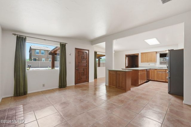 1125 E Kleindale Road, Tucson, AZ 85719