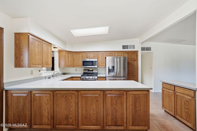 1125 E Kleindale Road, Tucson, AZ 85719