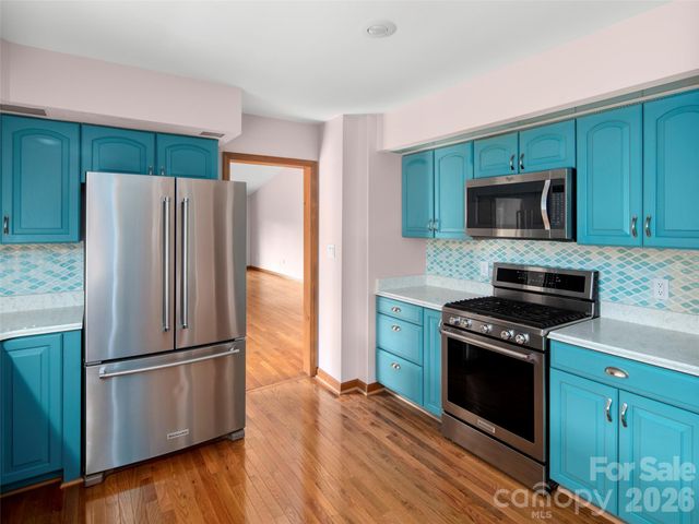 15 Ridge Terrace, Asheville, NC 28804