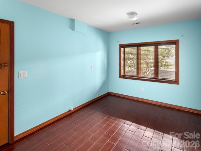15 Ridge Terrace, Asheville, NC 28804