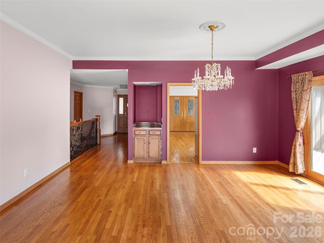 15 Ridge Terrace, Asheville, NC 28804