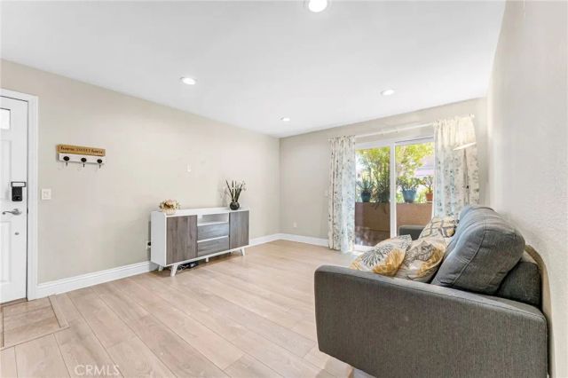 2550 San Gabriel, Corona, CA 92882