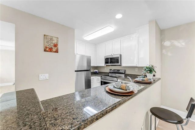 2550 San Gabriel, Corona, CA 92882