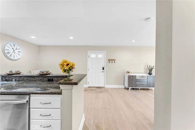 2550 San Gabriel, Corona, CA 92882