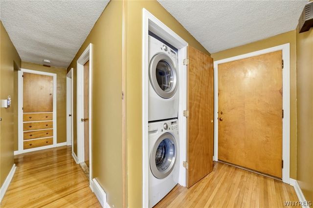 4839 Crestwood Drive, Hamburg, NY 14075