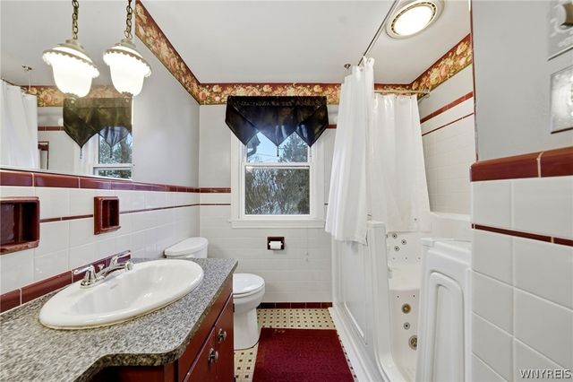 4839 Crestwood Drive, Hamburg, NY 14075