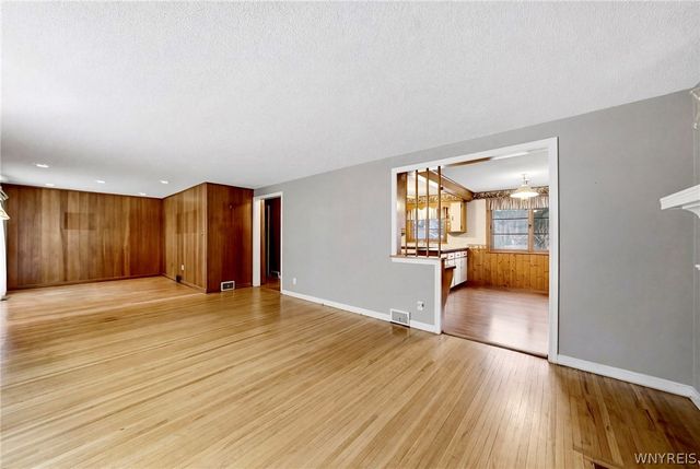 4839 Crestwood Drive, Hamburg, NY 14075