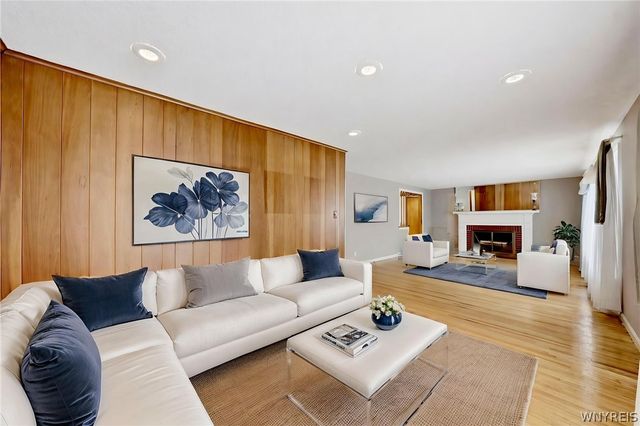 4839 Crestwood Drive, Hamburg, NY 14075