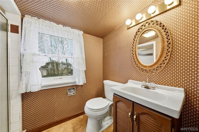 4839 Crestwood Drive, Hamburg, NY 14075