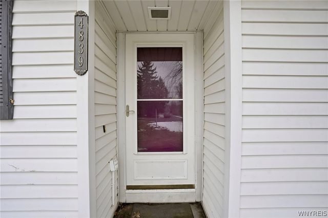 4839 Crestwood Drive, Hamburg, NY 14075