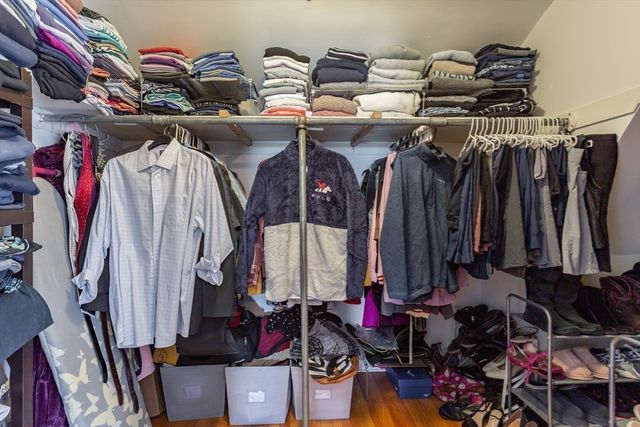 203 Hooper St, Tiverton, RI 02878