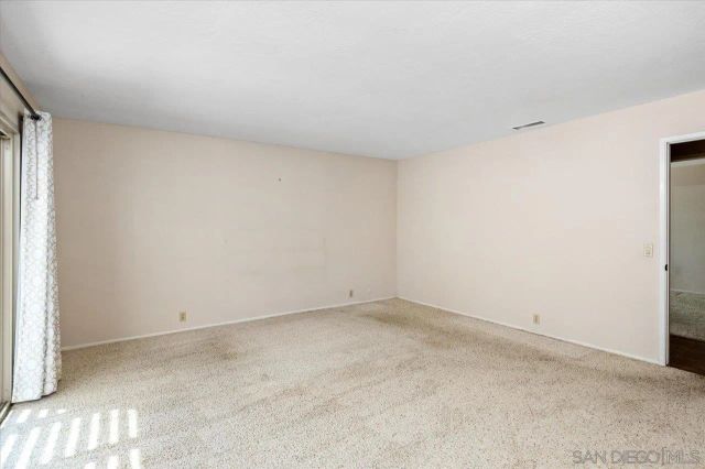 1970 Rohn Rd, Escondido, CA 92025