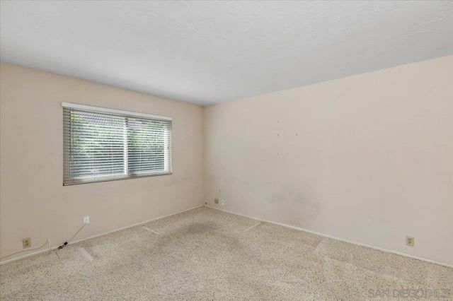 1970 Rohn Rd, Escondido, CA 92025