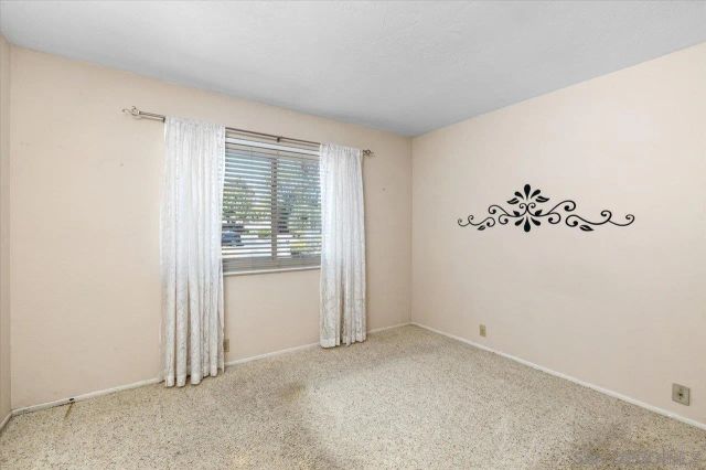 1970 Rohn Rd, Escondido, CA 92025