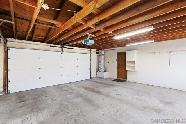 1970 Rohn Rd, Escondido, CA 92025