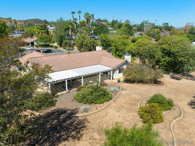 1970 Rohn Rd, Escondido, CA 92025