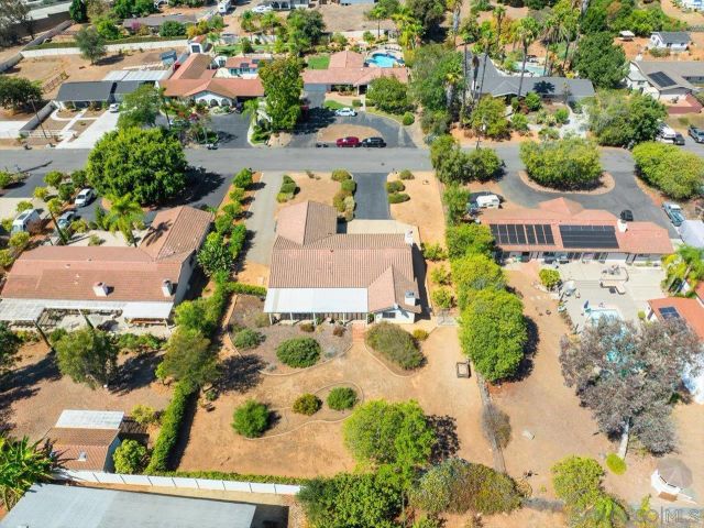 1970 Rohn Rd, Escondido, CA 92025