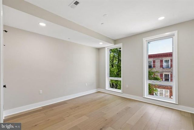 1437 S 8TH ST, Philadelphia, PA 19147