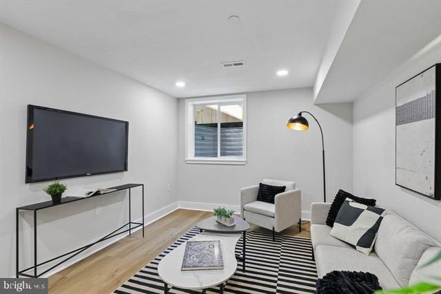 1437 S 8TH ST, Philadelphia, PA 19147