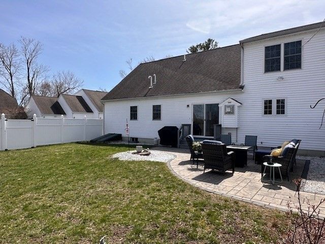 3 Rosemary Ln A, Wareham, MA 02571