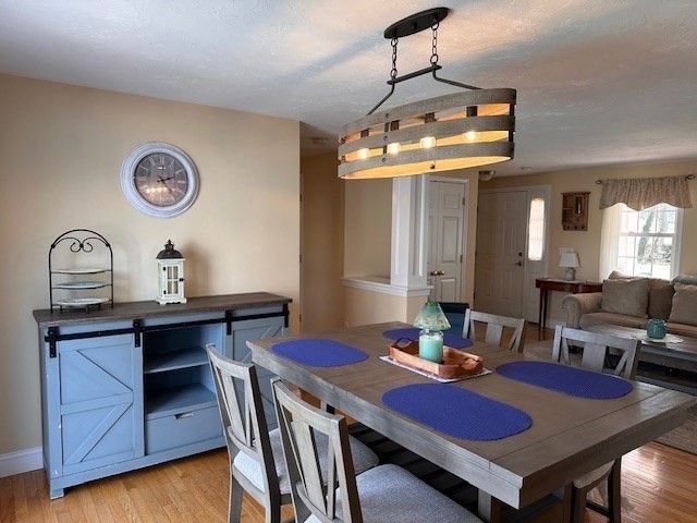 3 Rosemary Ln A, Wareham, MA 02571