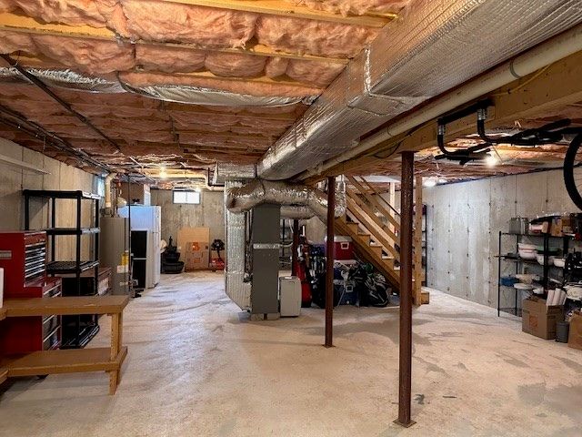 3 Rosemary Ln A, Wareham, MA 02571