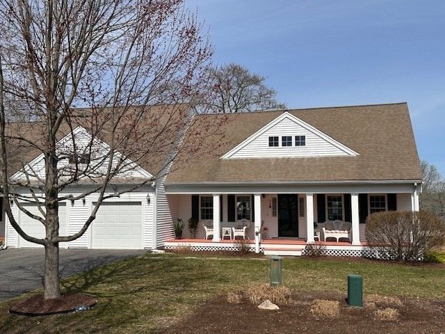 3 Rosemary Ln A, Wareham, MA 02571