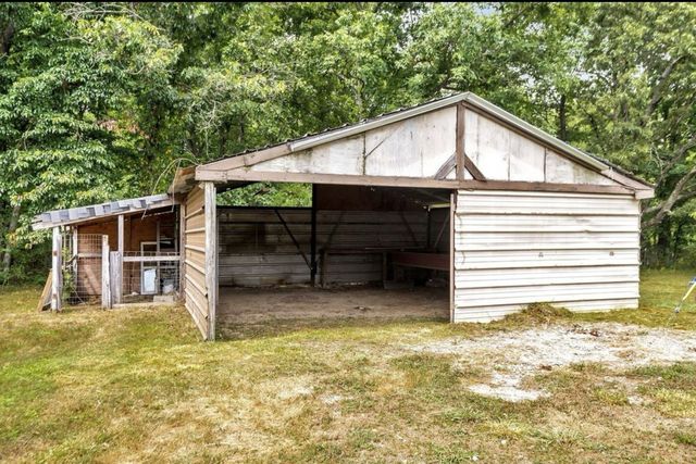 10498 Missionary Ridge Rd, Bon Aqua, TN 37025