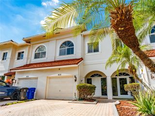 835 NE 17th Way 835, Fort Lauderdale, FL 33304